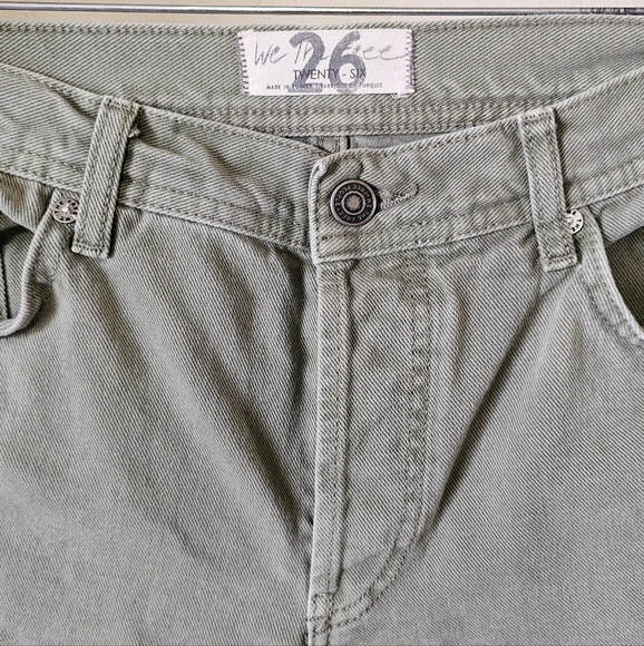 We The Free Distressed Maggie Jeans - Picture 4 of 12